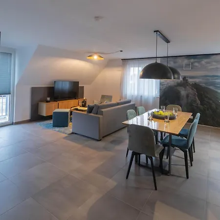 Moeblierte Naehe Speyer Apartmán *